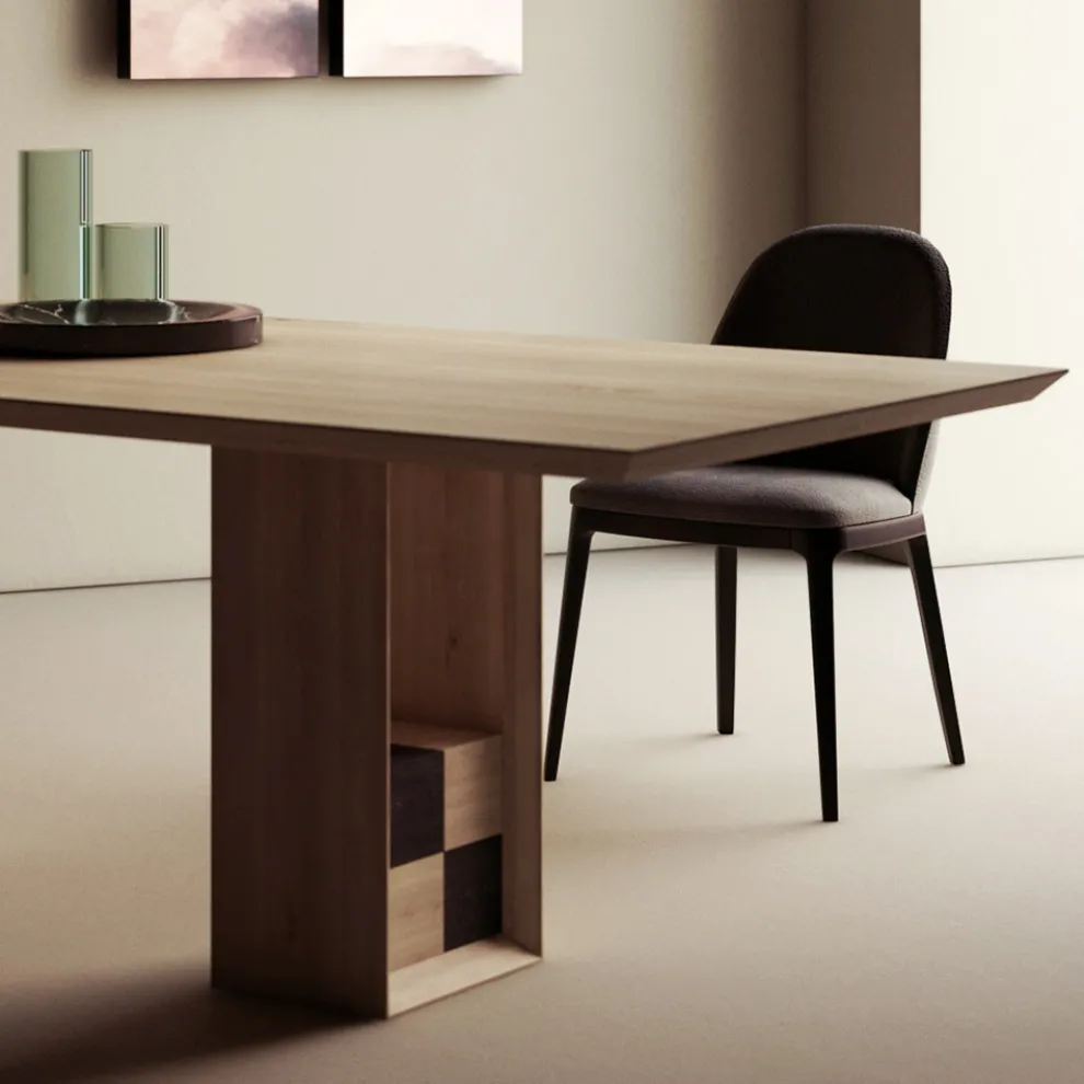 Fester Tisch mit Sockel mit dekorativen Quadraten, hergestellt in Italien – Maugrim