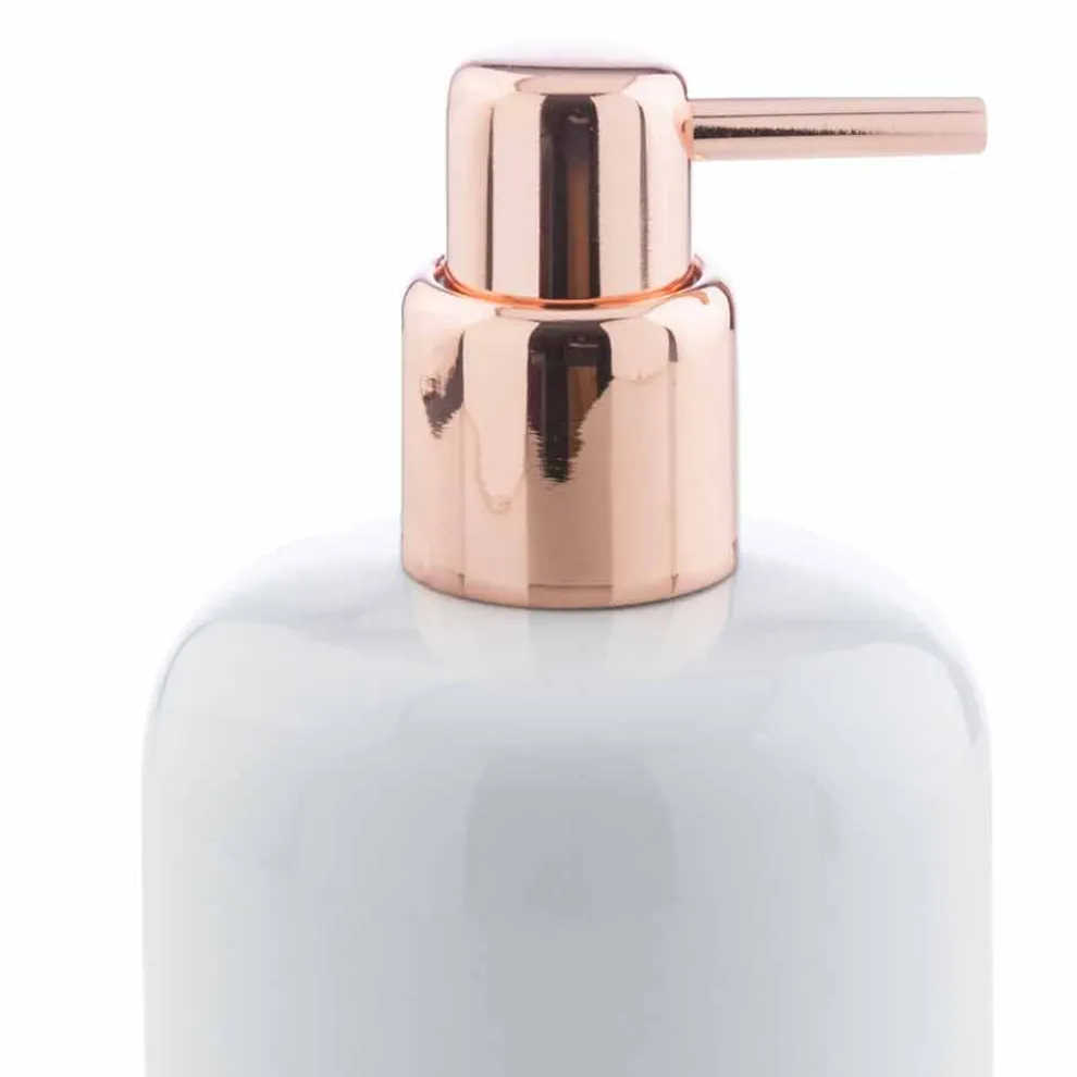 Freistehende Badaccessoires aus weißem Porzellan mit Kupferdetails - Scampia