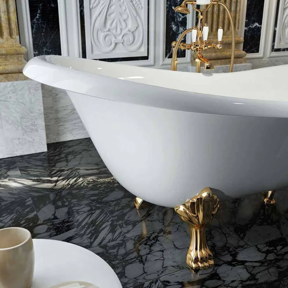 Freistehende Badewanne mit klassichen Design in Italien hergestellt, Fregona