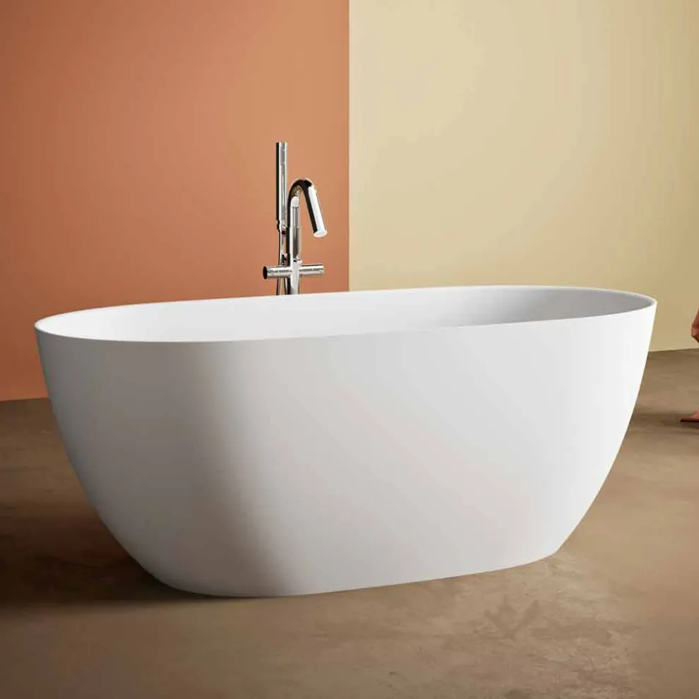 freistehende Badewanne made in Italy, aus Solid Surface - Flow