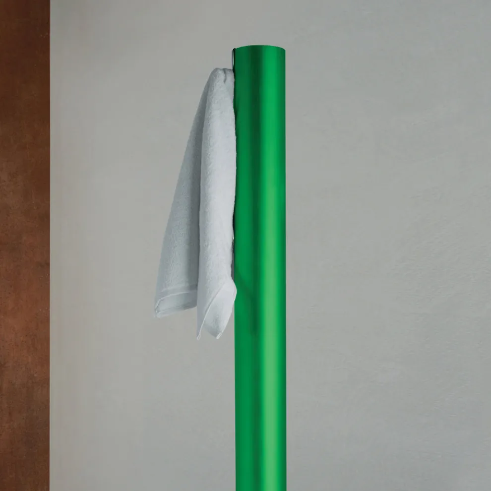 Freistehender elektrischer Heizkörper aus Aluminium, hergestellt in Italien – Biscotti