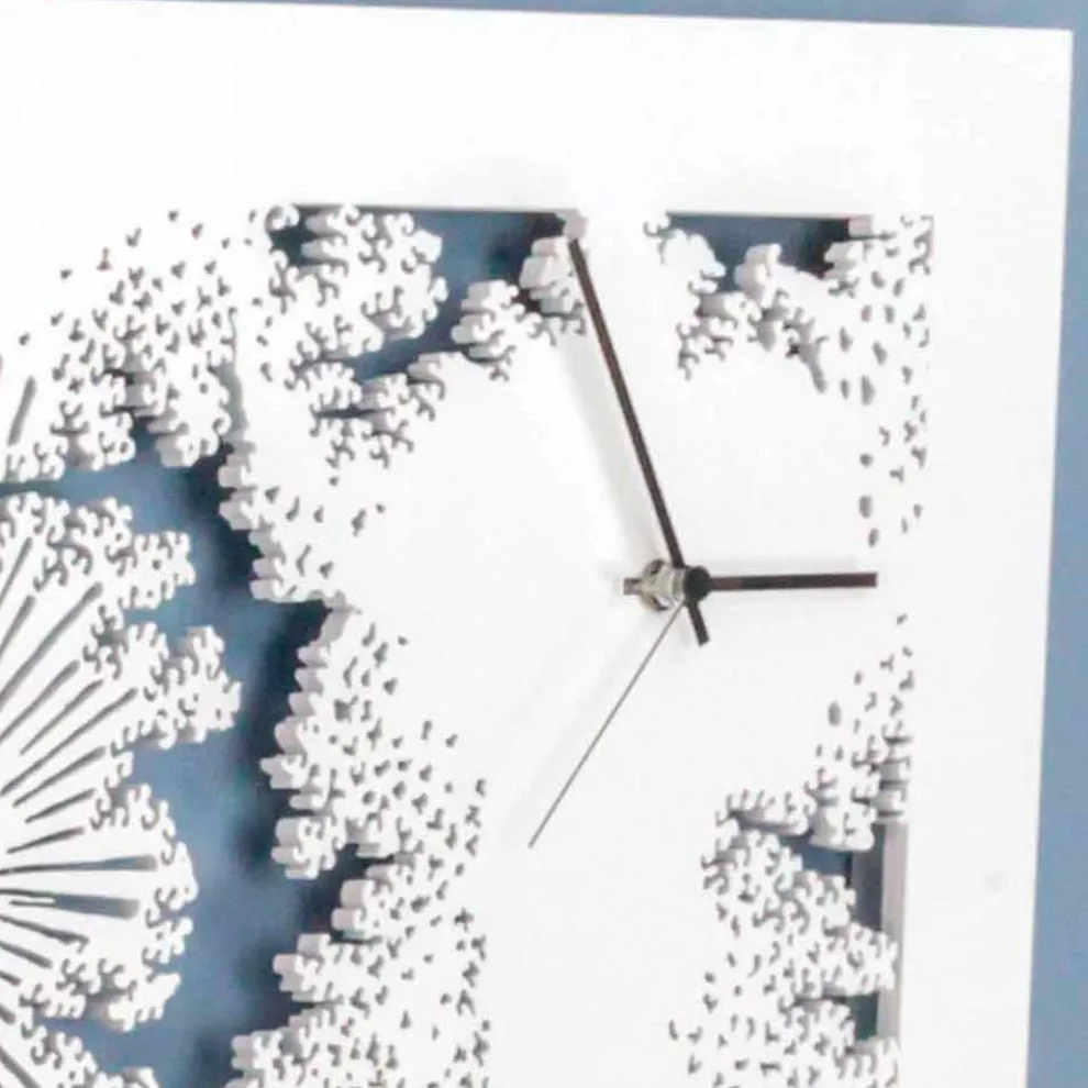 Design Wanduhr aus weißem Holz oder rechteckiger Taube - Artificio