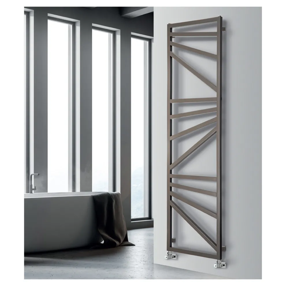 Gemischter Handtuchwärmer mit quadratischen Elementen, hergestellt in Italien – Mandeln