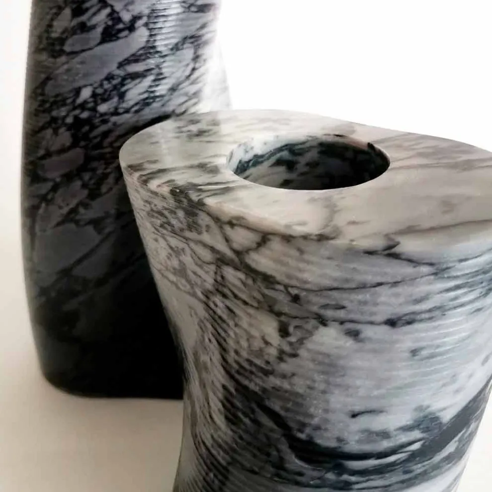 Moderne dekorative Vase aus Bardiglio Fiorito Marmor Made in Italy - Dido