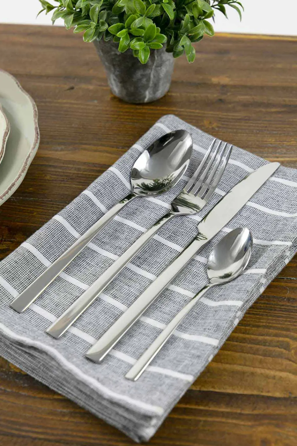 Design Servierbesteck aus Satin Stahl 24 Stück komplett - Fayette