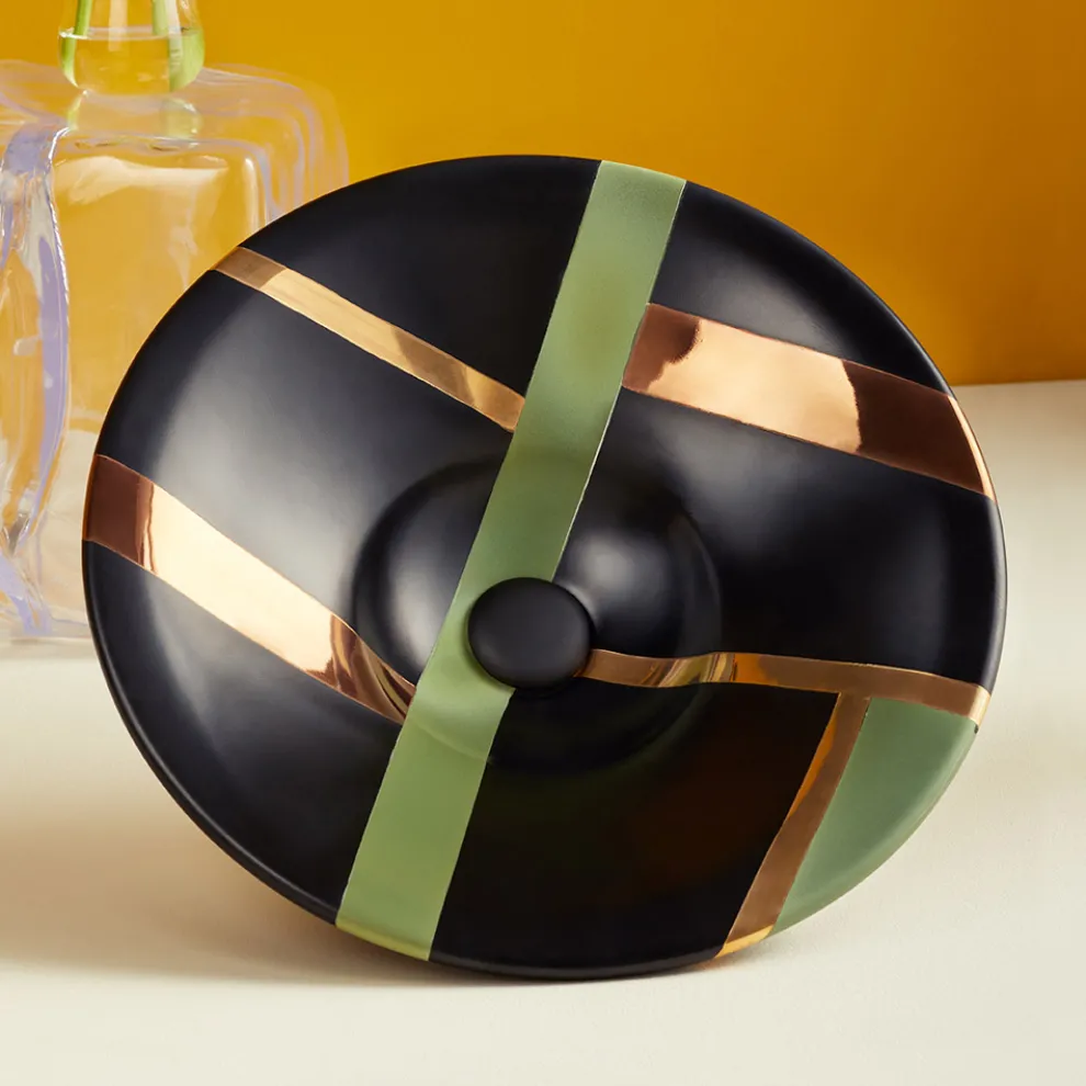 Halbeinbauwaschbecken aus hochwertigem französischem Porzellan – Pausa