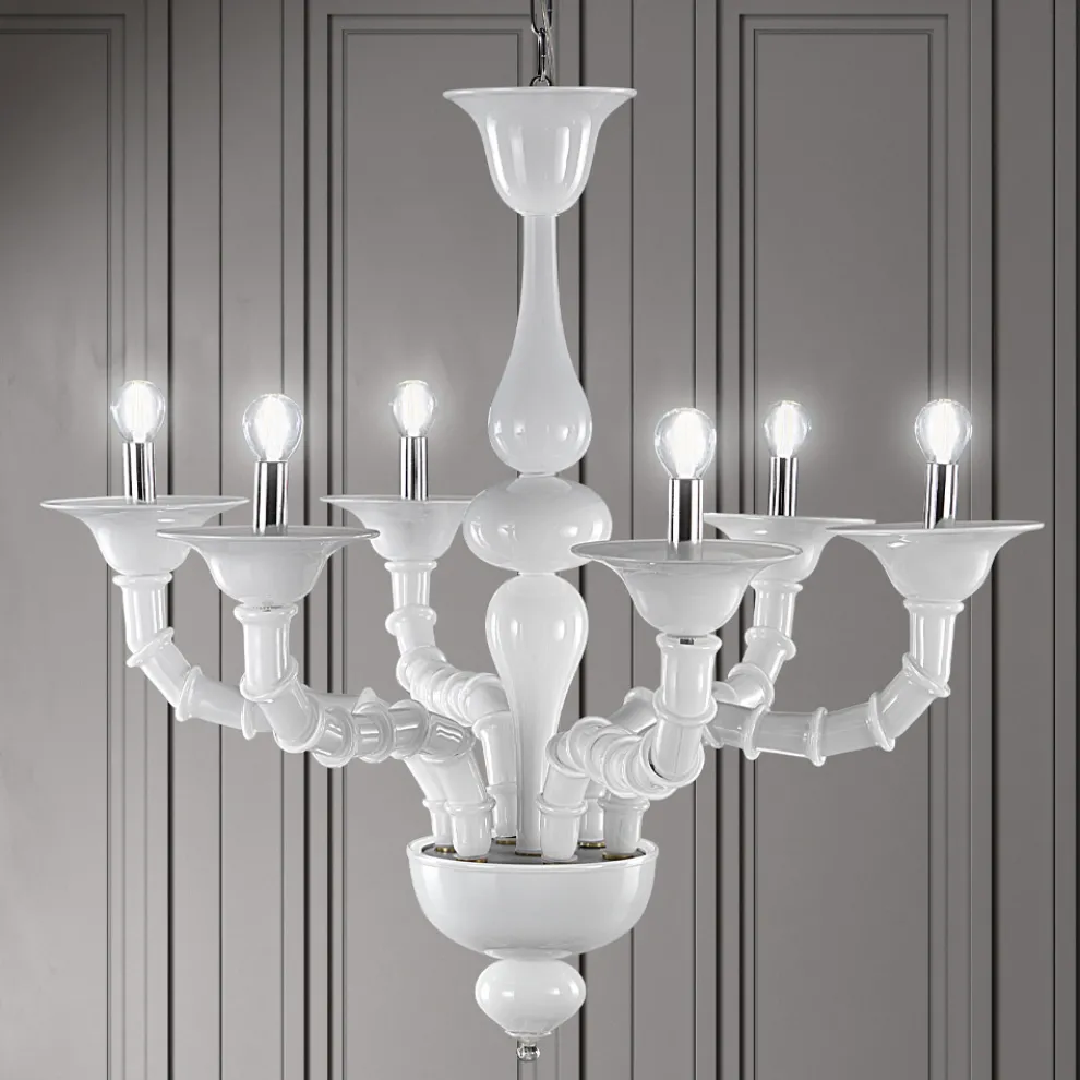 Handgefertigter venezianischer Kronleuchter aus mundgeblasenem Glas im klassischen Stil - Vanity