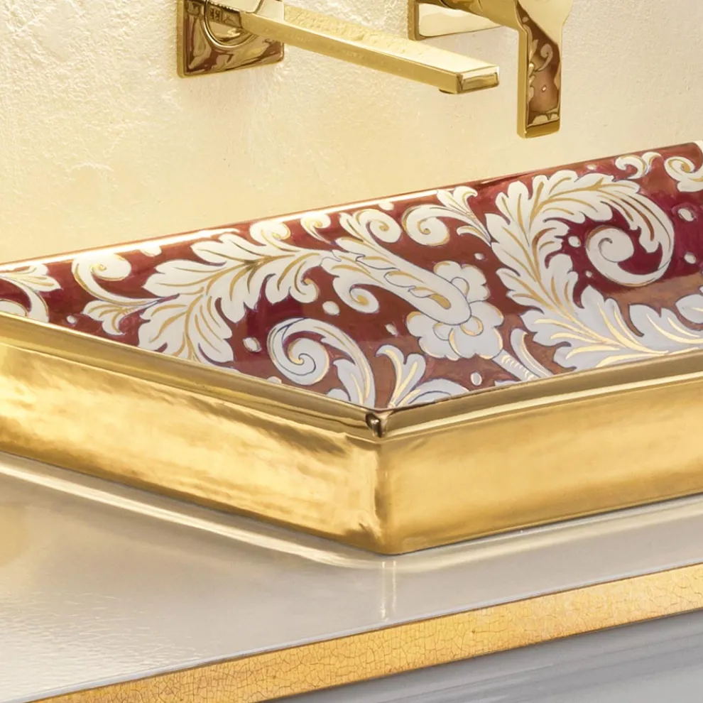 Handgegossenes Waschbecken aus Schamotteton mit farbenfrohen Verzierungen, hergestellt in Italien – Aulente