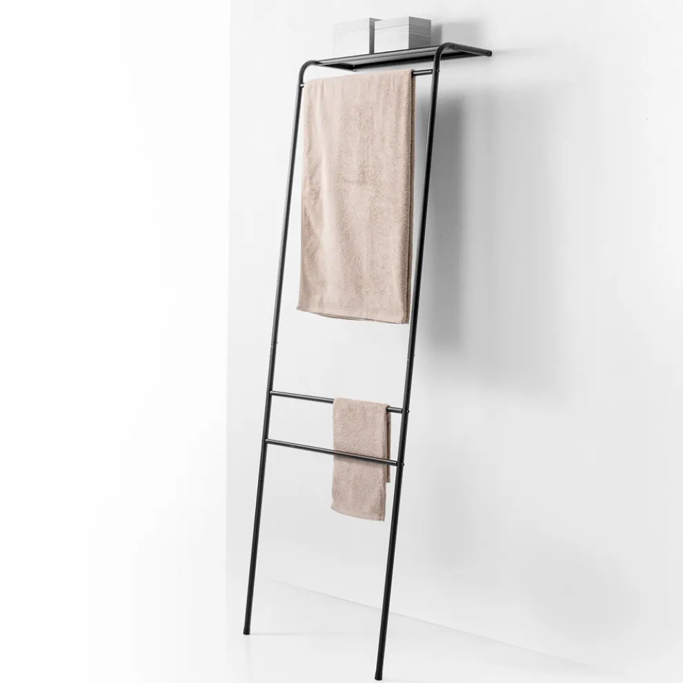 Handtuchhalter aus Metall mit drei Stangen und einer Hutablage - Wanda