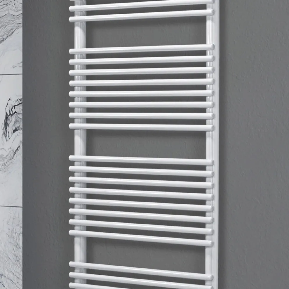 Handtuchwärmer mit elektrischem System und Stahlkonstruktion, hergestellt in Italien – Sirup