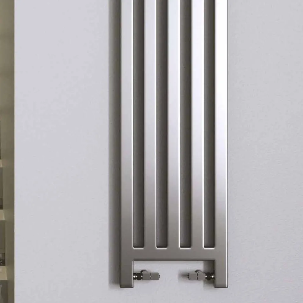 Heizkörper Made in Italy hydraulisch vertikal New Dress Scirocco H