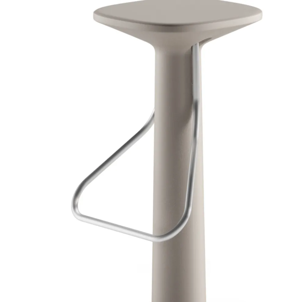High Design Hocker aus Polyethylen und Edelstahl Made in Italy - Pito