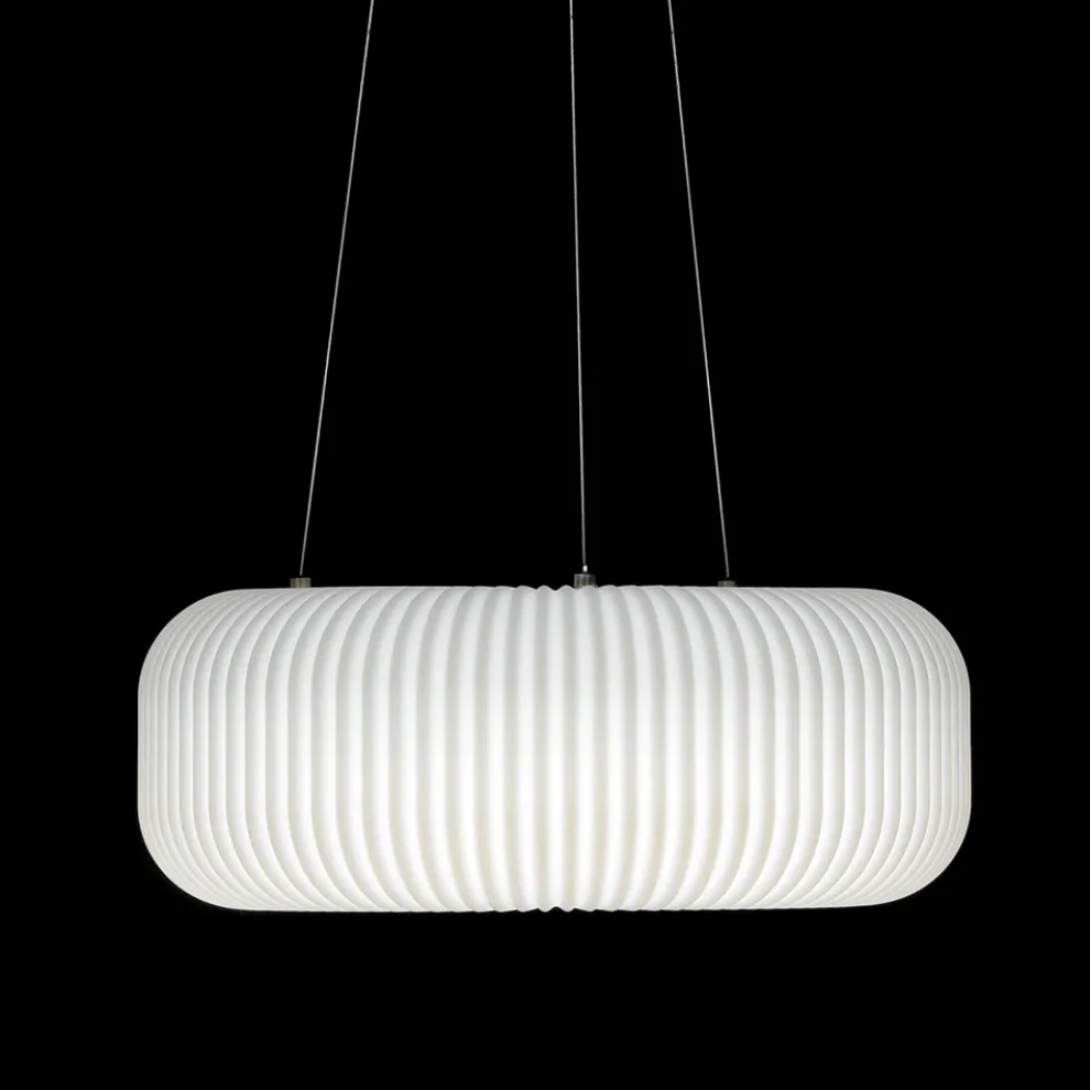 Hängelampe aus Polyethylen mit 3 Metallkabeln - Scheibe