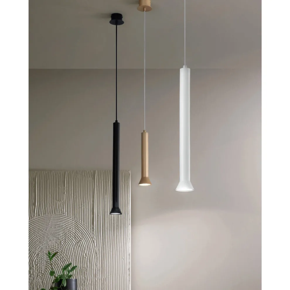 Hängelampe mit Metallrahmen und verstellbaren Kabeln – Birke