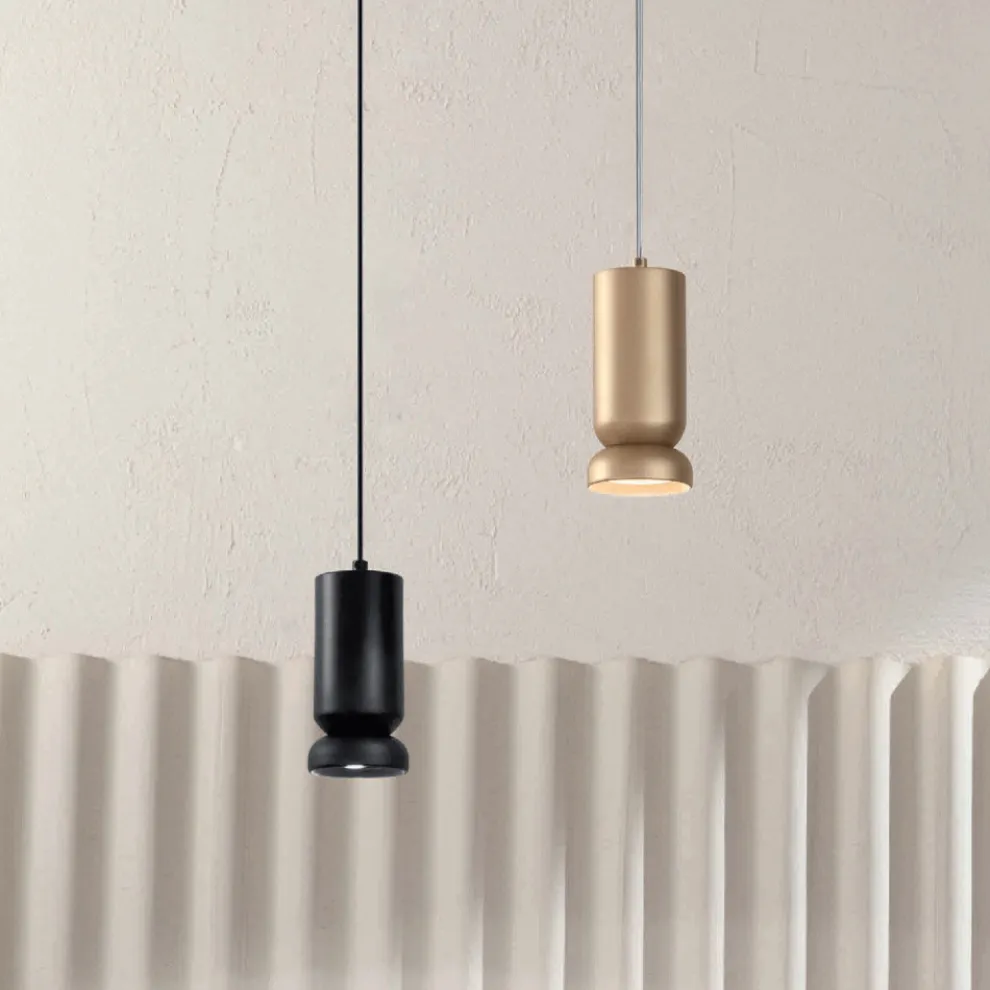 Hängeleuchte aus pulverbeschichtetem Aluminium und verstellbarem Kabel – Buxus