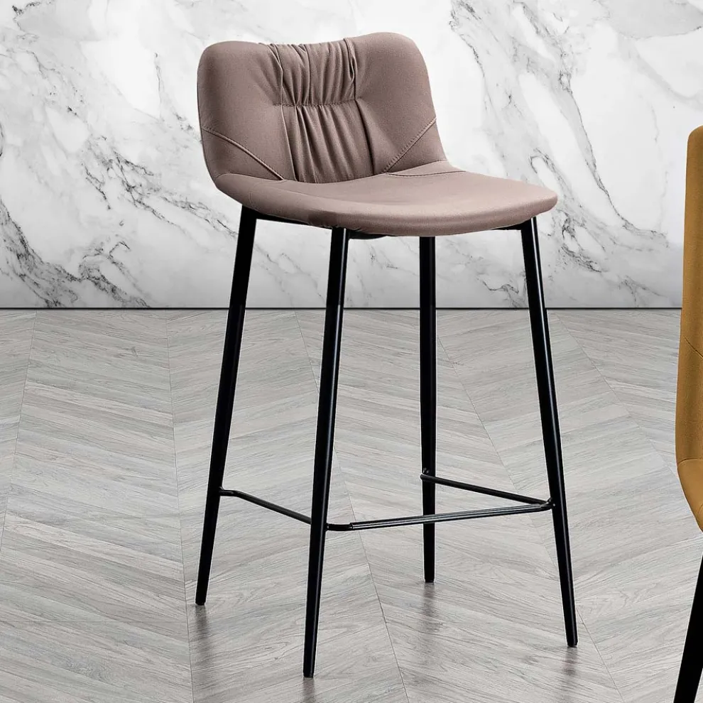 Hocker aus Faserstoff in Lederoptik und Metall Made in Italy - Gohan