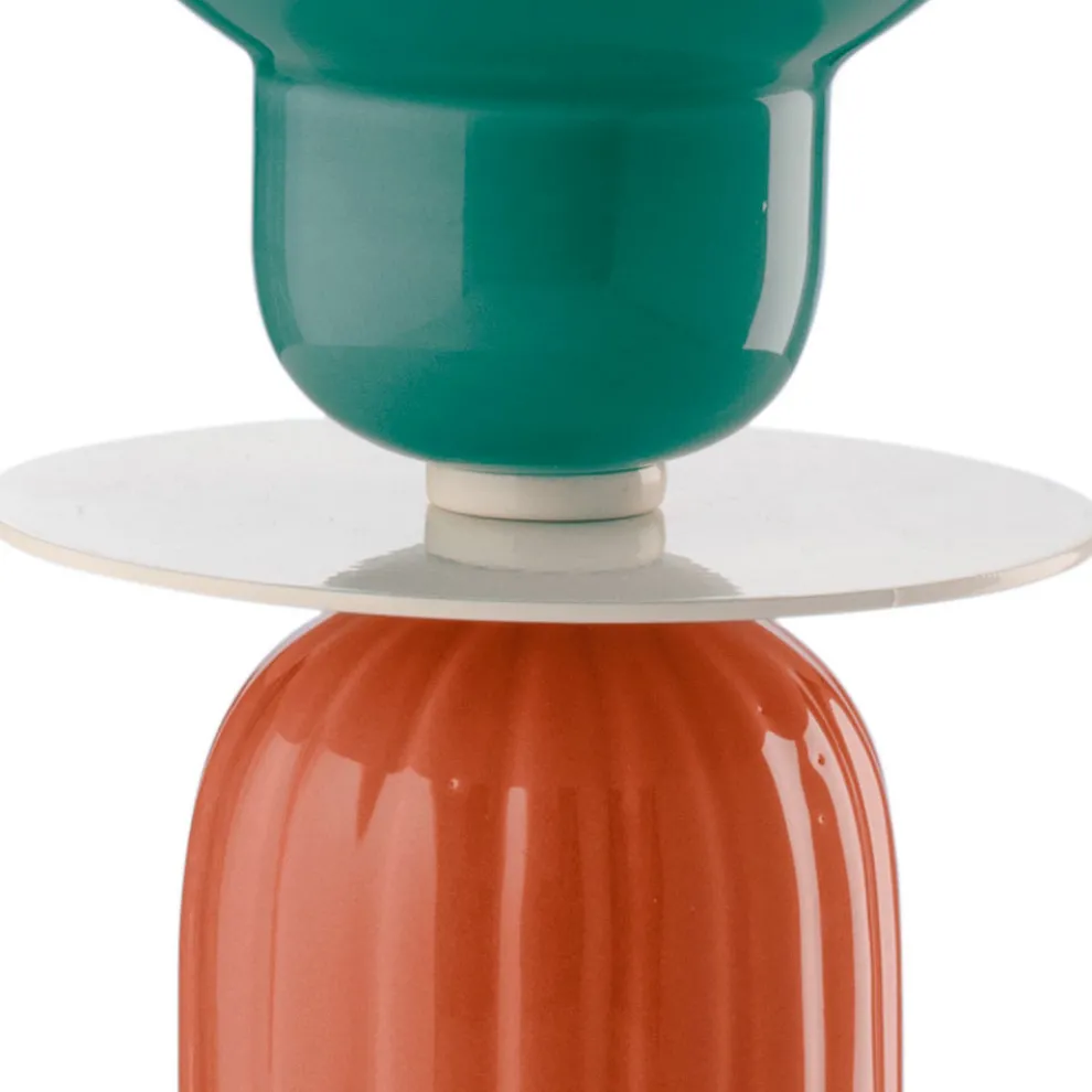 Hohe Tischlampe aus Keramik in 2 Farben, hergestellt in Italien – Berimbau