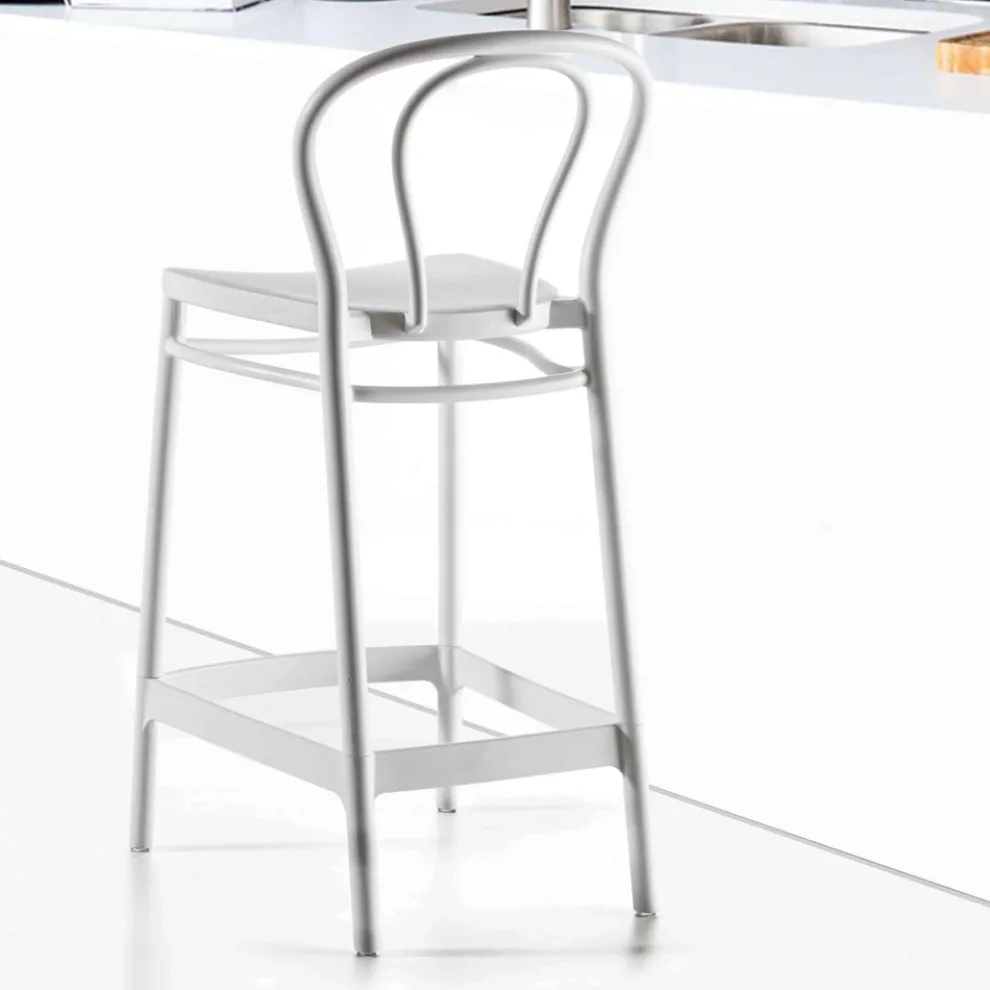 Hoher Polypropylen Hocker mit Fußstütze, 4 Stück - Gaya