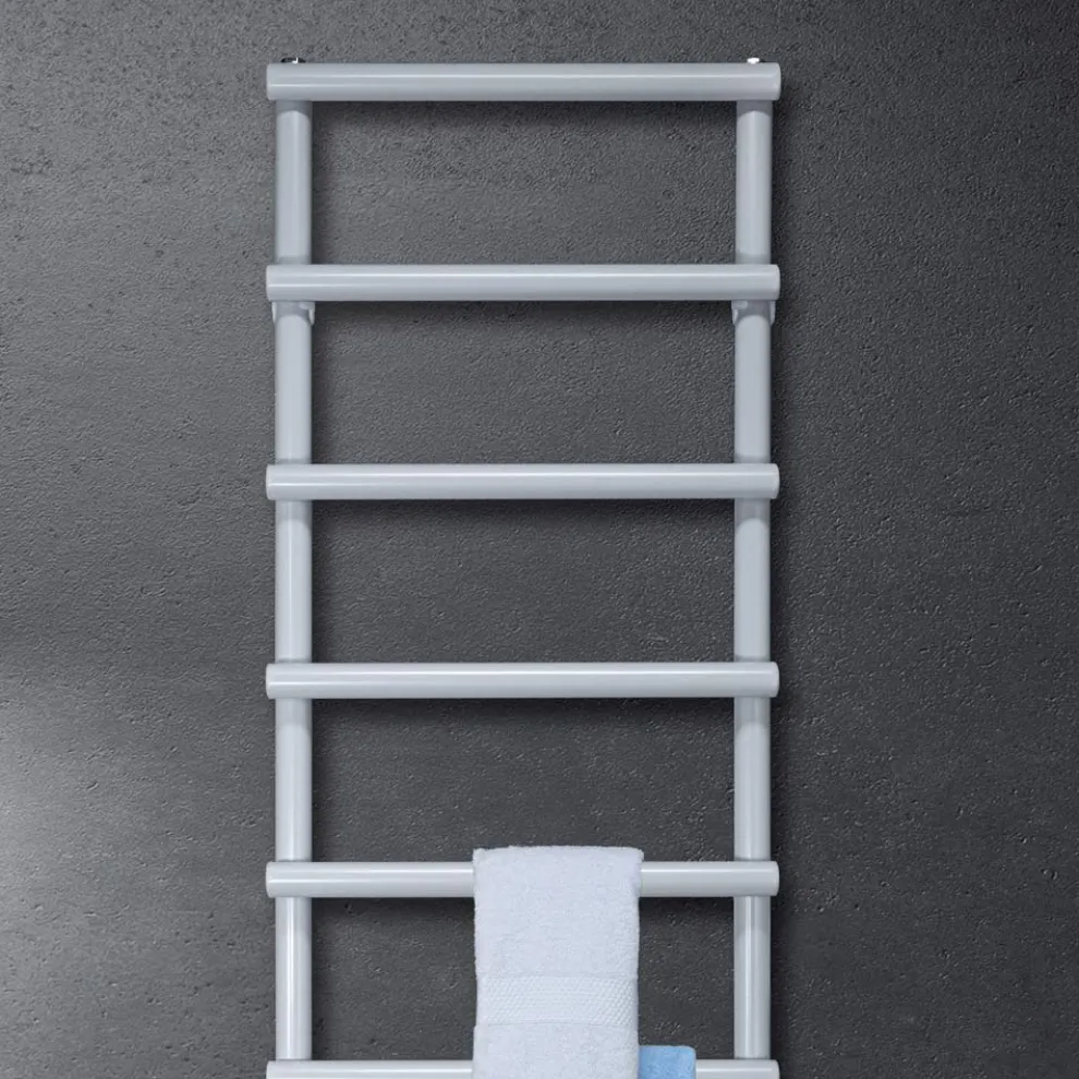 Hydraulischer Handtuchwärmer mit kreisförmigen Elementen, hergestellt in Italien – Erdbeere