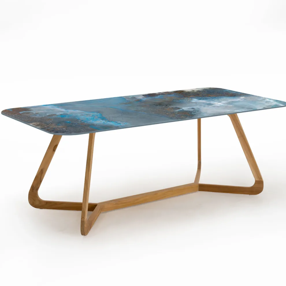 Gartentisch mit Holzsockel und Keramikplatte in Gewitteroptik - Infinity