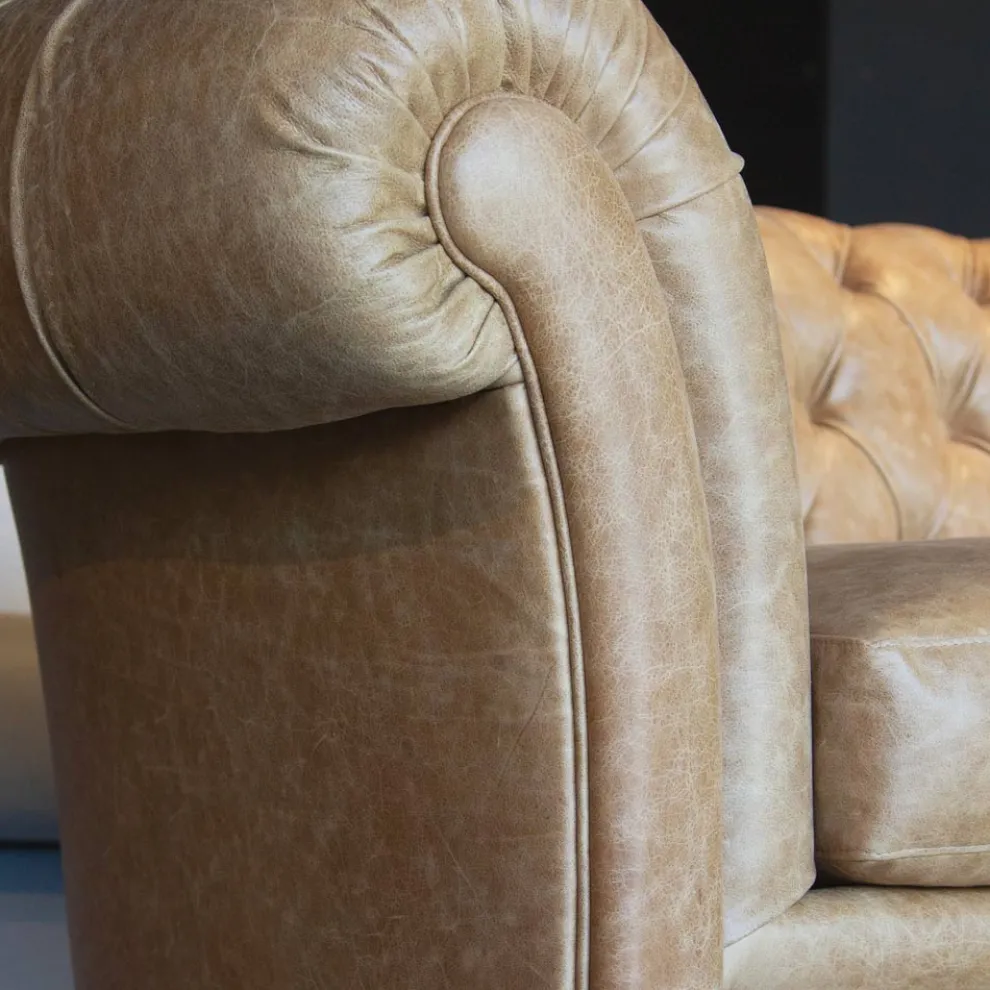 Innensofa mit Holzfüßen und Metallrädern Made in Italy - Giocoso
