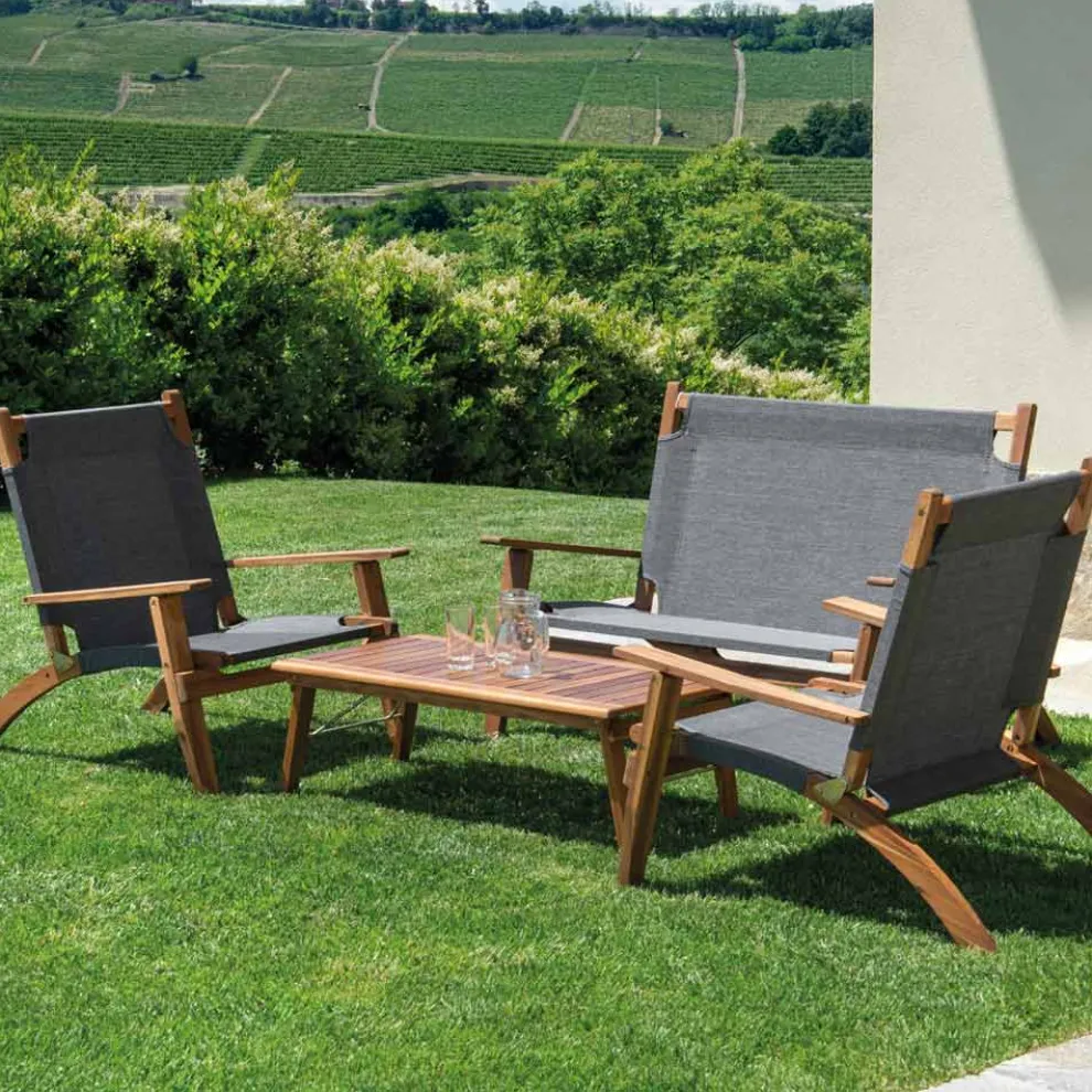 Wohnzimmer aus geöltem Akazienholz in Naturfarbe und Stoff - Bottega