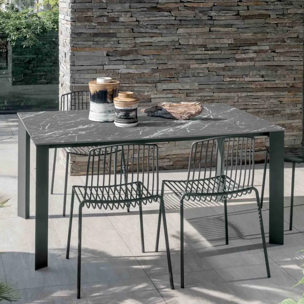 Fester Außentisch aus HPL Alicante und Metallgestell Made in Italy - Carl
