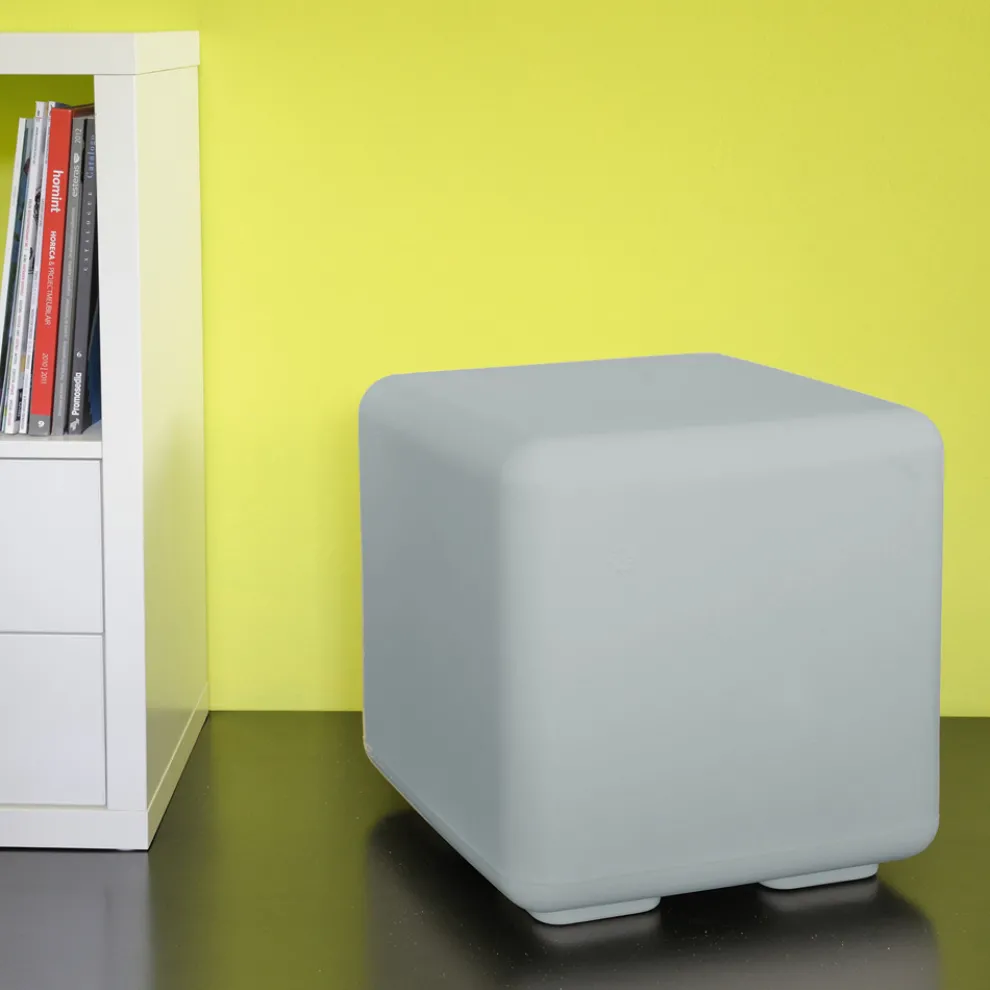 Hocker Garten-Couchtisch aus farbigem Polyethylen Made in Italy - Colores