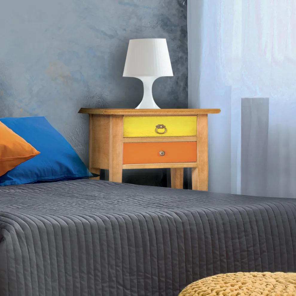Nachttisch aus Holz mit 2 farbigen Schubladen, hergestellt in Italien – Varuna