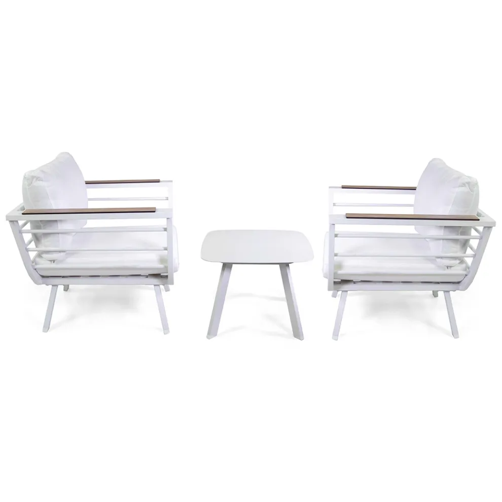 Wohnzimmer im Freien, bestehend aus 2 Sesseln und 1 Aluminiumtisch - Righello