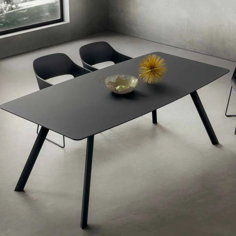 Küchentisch aus laminiertem Fenix und schwarzem Aluminium Made in Italy - Lingotto