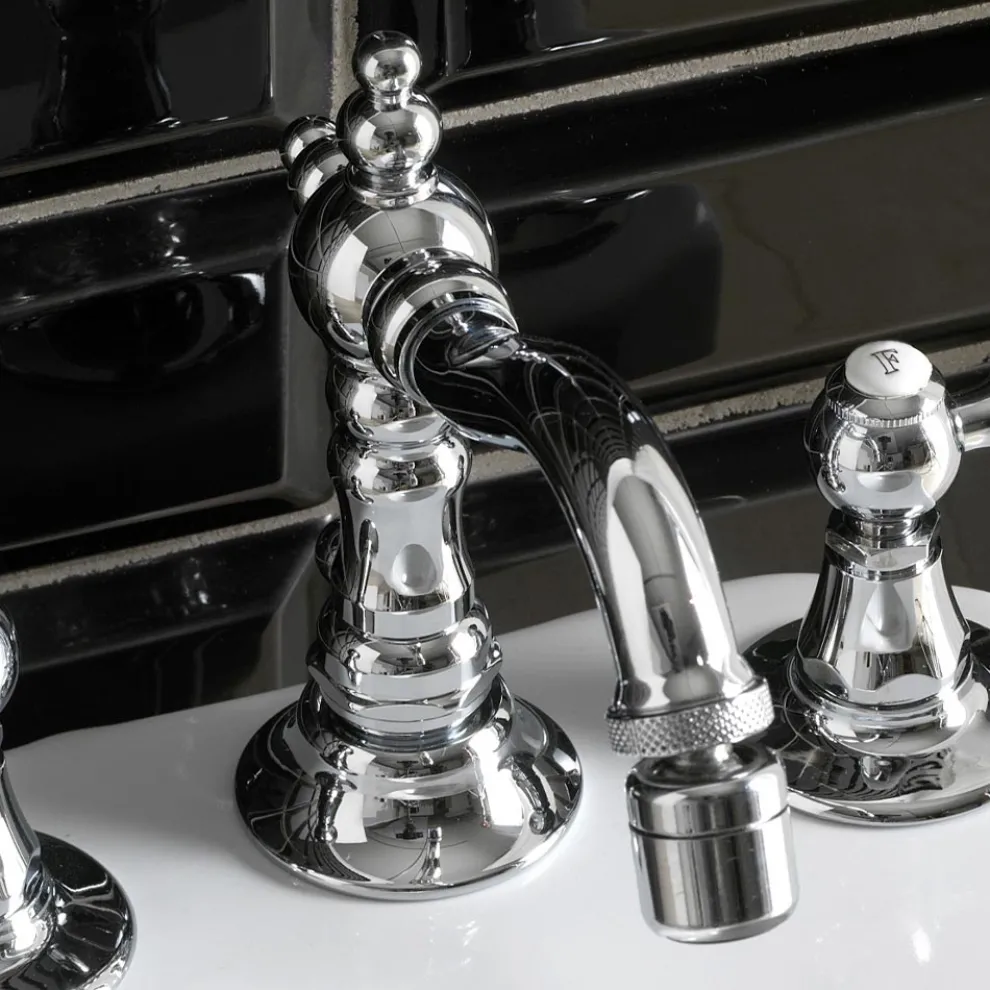 Klassische 3-Loch-Bidetarmaturen mit Messinghebeln Made in Italy - Noriana