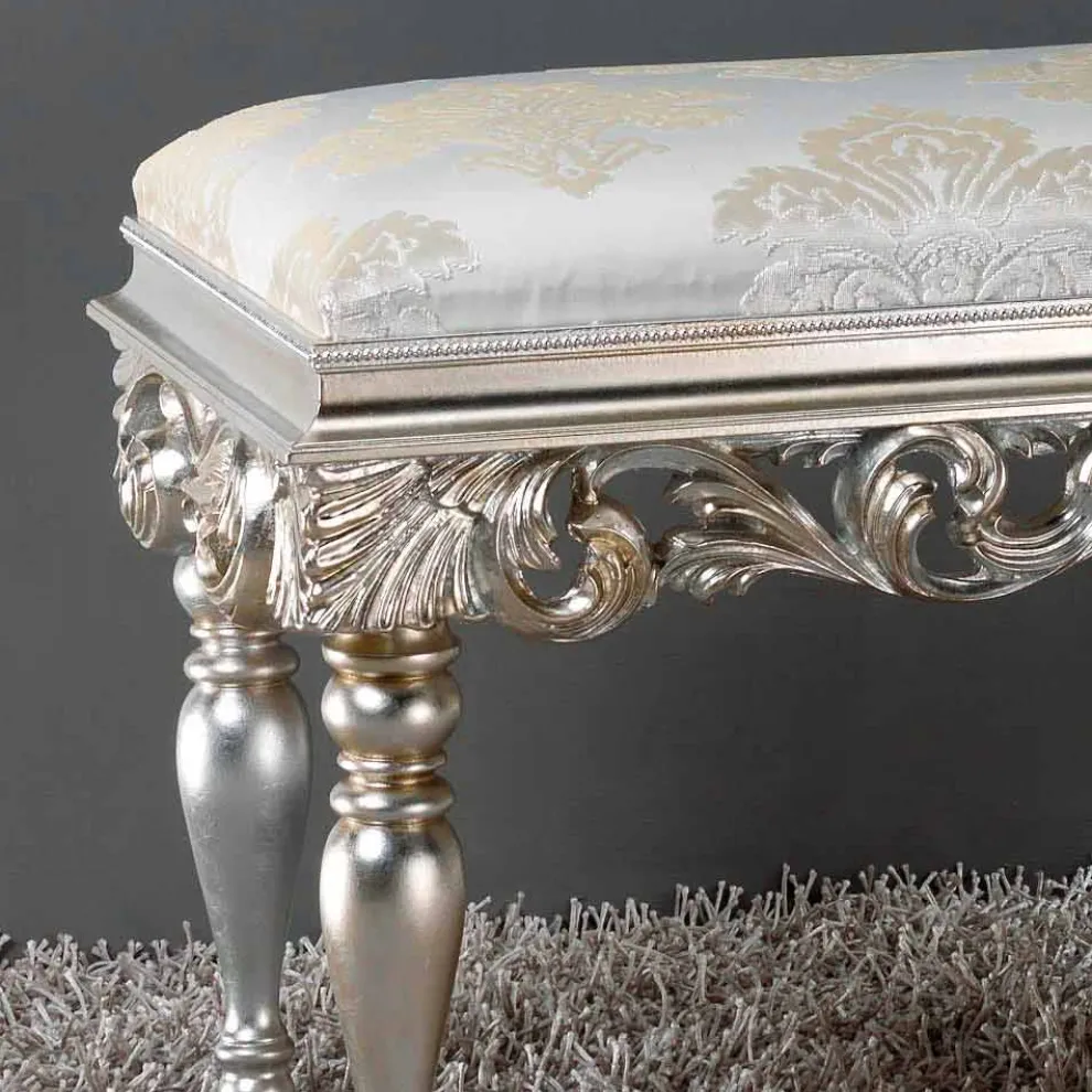 klassische Sitzbank im Neobarock Stil in altsilber