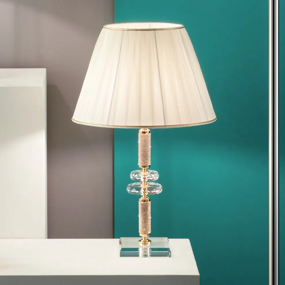 Klassische Tischlampe aus goldfarbenem Metall, Kristall und Schirm - Similo