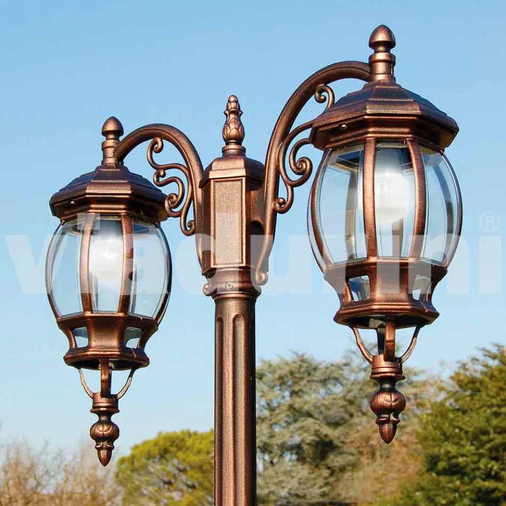 Klassischer Außenlaternenpfahl aus Aluminiumdruckguss, made Italy, Anika