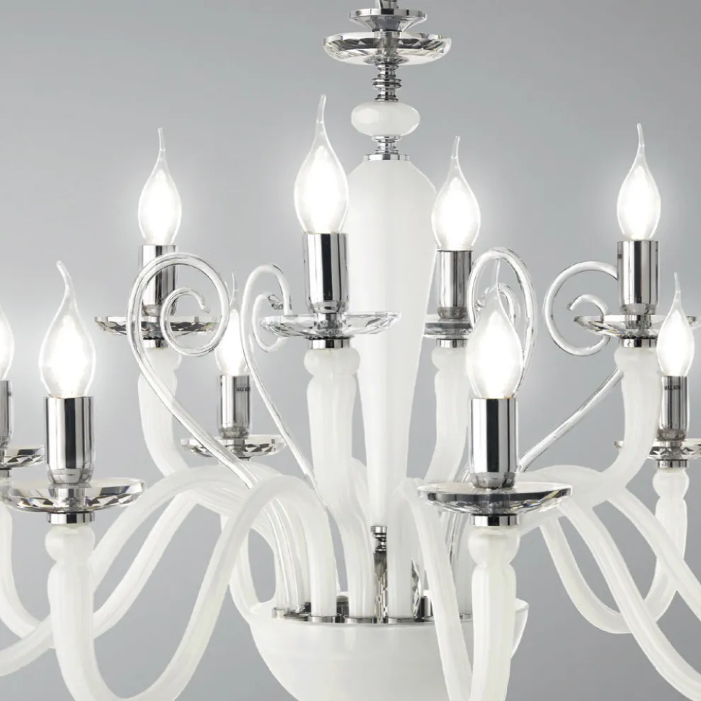 Klassischer Kronleuchter mit 12 Lichtern aus handgefertigtem Glas und Kristall - Mariangela