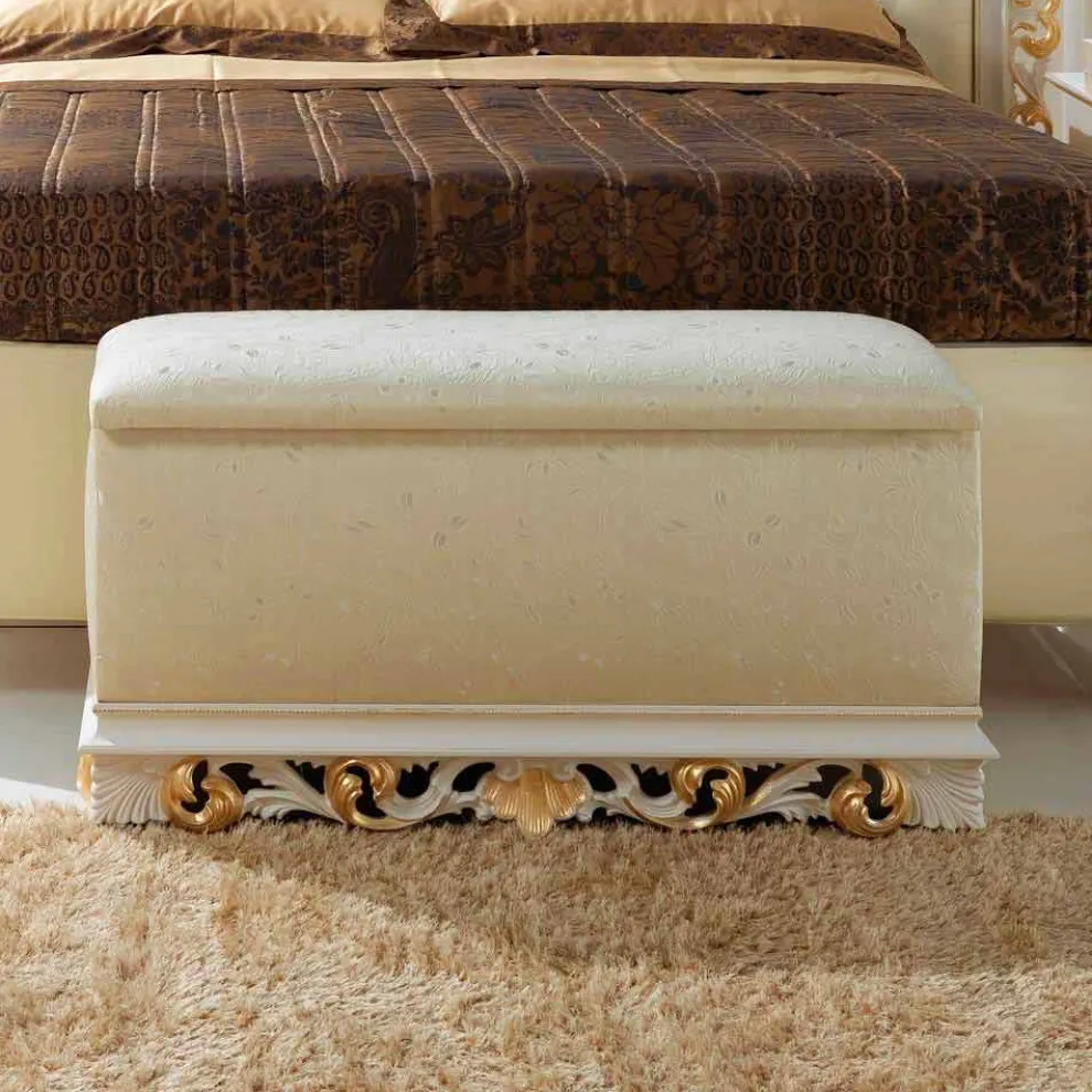 Klassischer Schlafzimmer Pouf mit Stauraum Zais