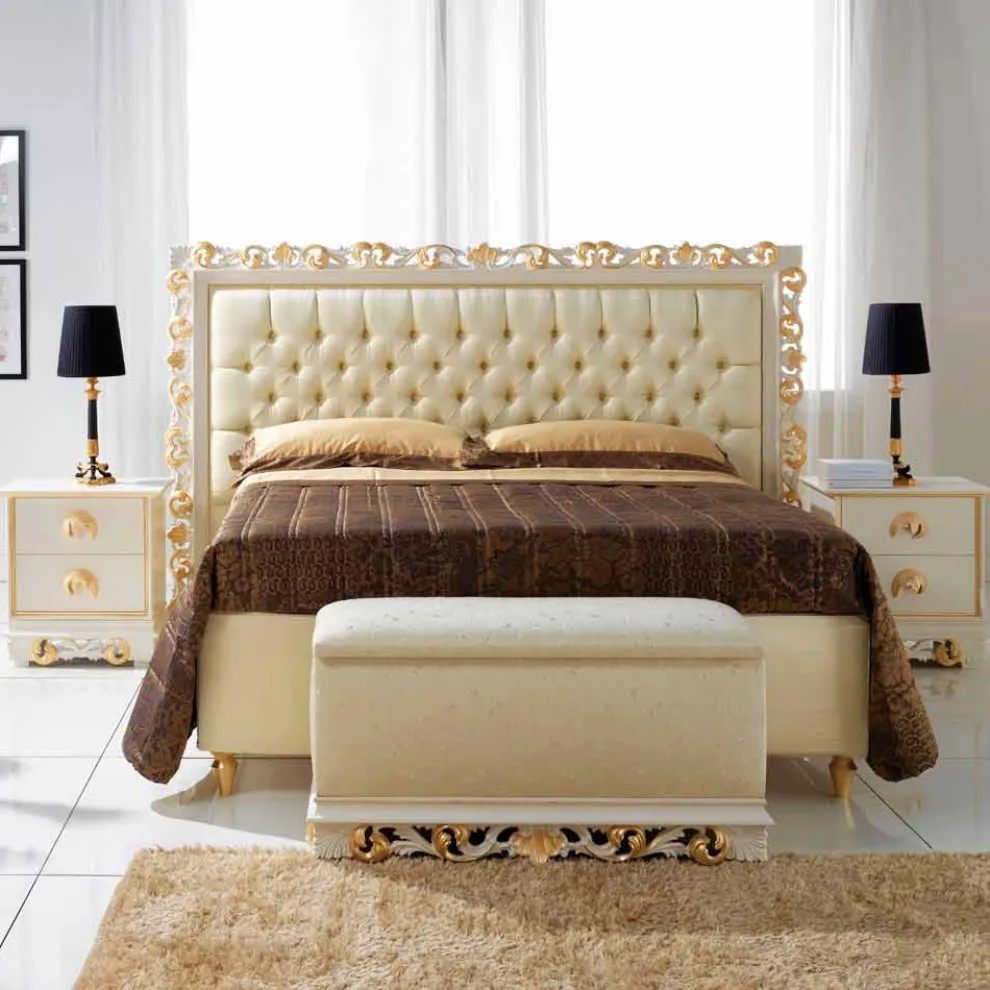 Klassischer Schlafzimmer Pouf mit Stauraum Zais