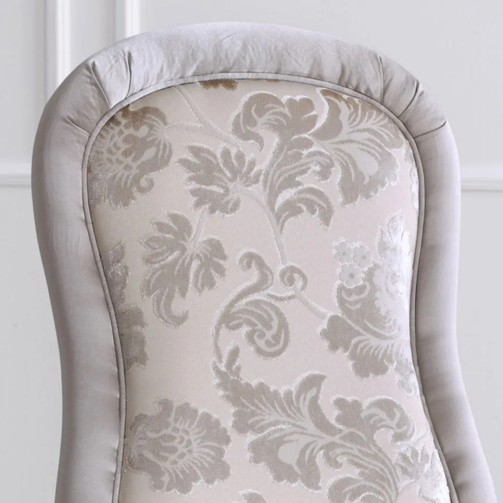 Klassischer Stuhl aus Walnussholz und gepolstertem Stoff Made in Italy - Barock