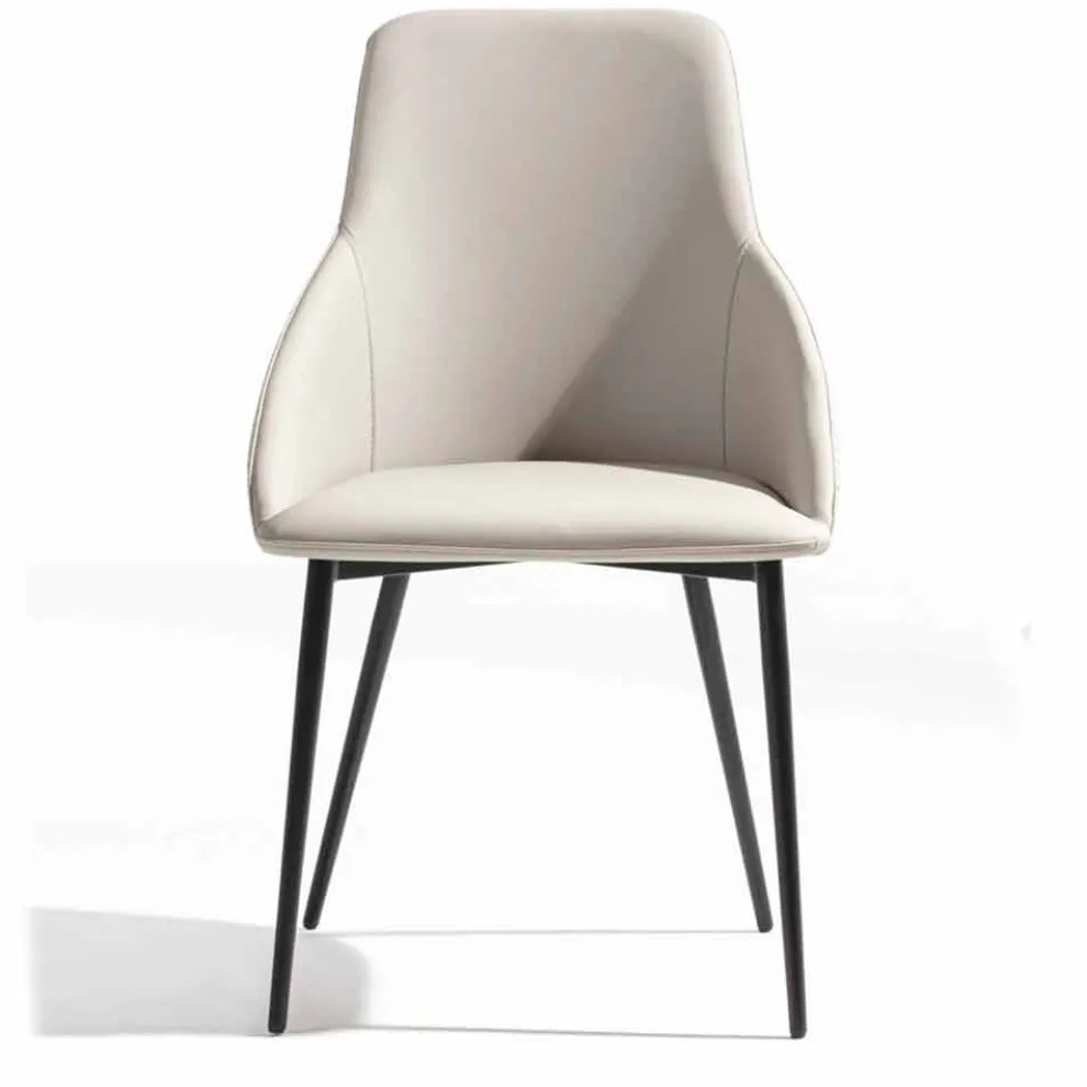 Öko-Ledersessel mit verzierter Rückenlehne und schwarzer Metallbasis, 2 Stück - Nima