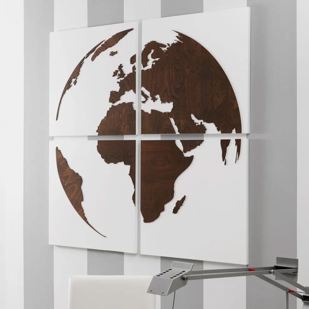 Komposition aus 4 Tafeln, die die Welt „Made in Italy“ repräsentieren – Ciro