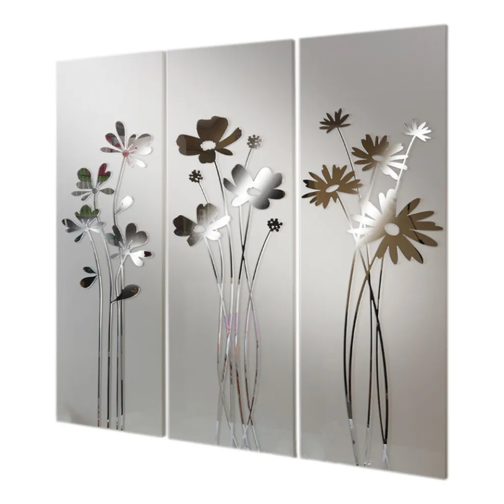 Komposition aus 3 Tafeln mit Darstellung von 3 Blumensträußen, hergestellt in Italien – Colleen