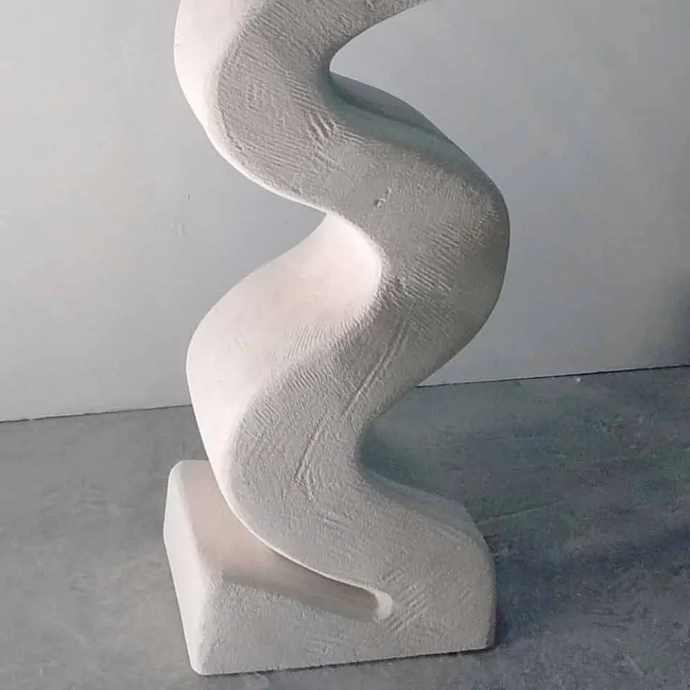 Konsolentisch rund aus Stein und Kristall in modernem Design Babylas