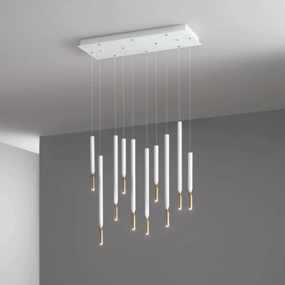 Kronleuchter mit 10 LED-Leuchten aus lackiertem Metall und verstellbaren Kabeln – Lärche