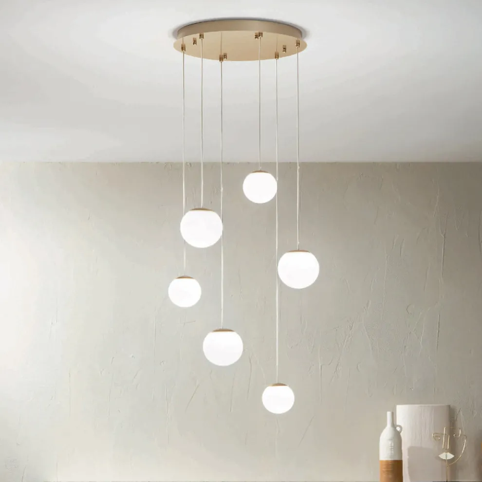 Kronleuchter mit 6 LEDs, optional mit Glas abgedeckt und Sockel aus Metall – Buche