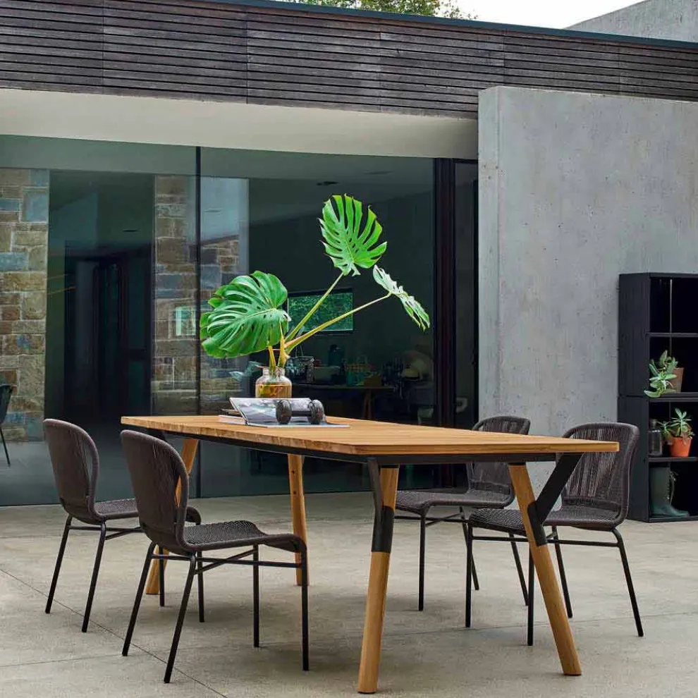 Esstisch komplett aus Teakholz H75 cm Varaschin Link