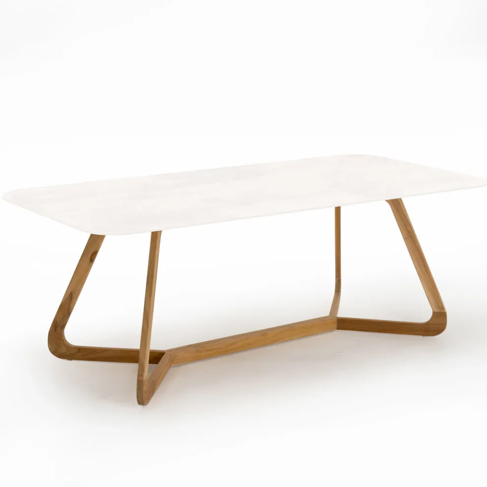 Gartentisch mit Holzsockel und komplett weißer Keramikplatte - Infinity