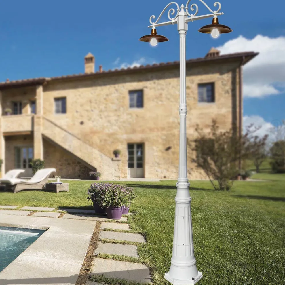 Laternenpfahl mit 2 Lichtern im Vintage-Stil aus Aluminium und Messing, hergestellt in Italien – Adela