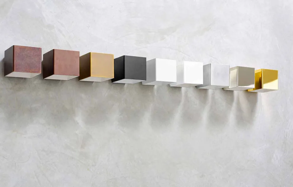 Led Wandleuchte aus Messing und Gips - Cubetto Aldo Bernardi
