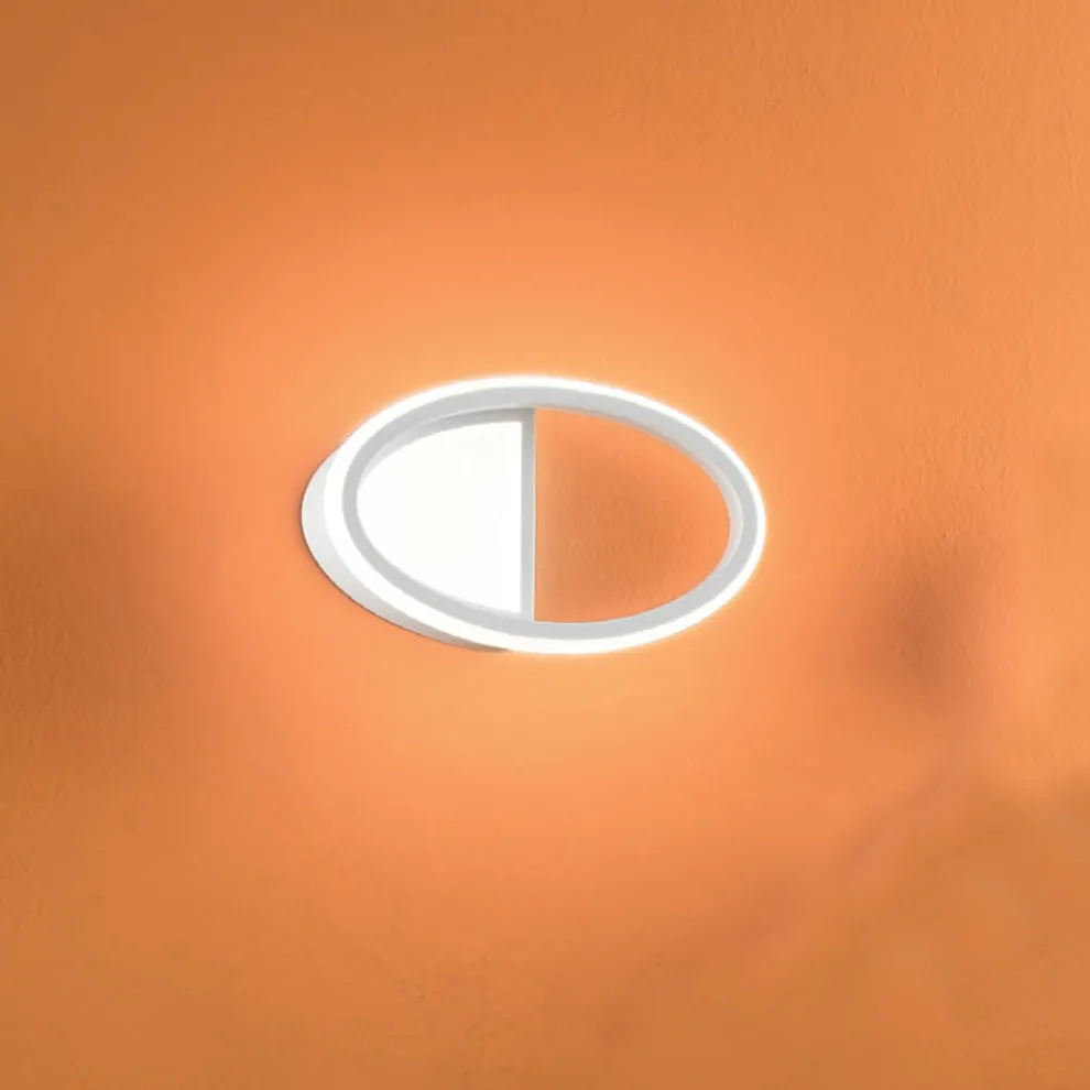 LED-Wandleuchte mit weißer oder goldener Metallstruktur - Raissa